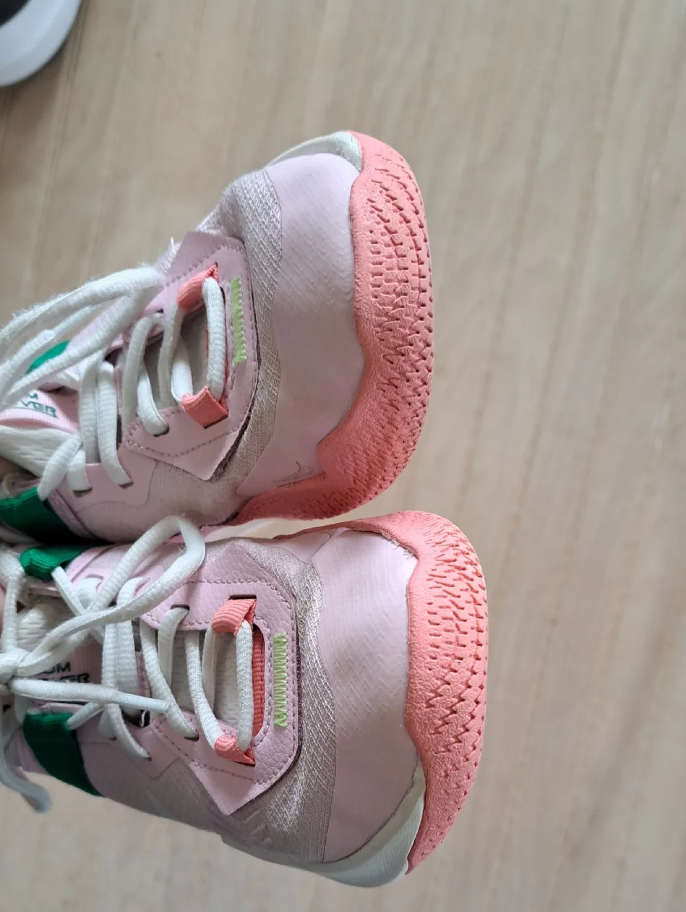 Nike Air Zoom Crossover Pink Foam Malachite GS Basketball Shoes 3.5Y